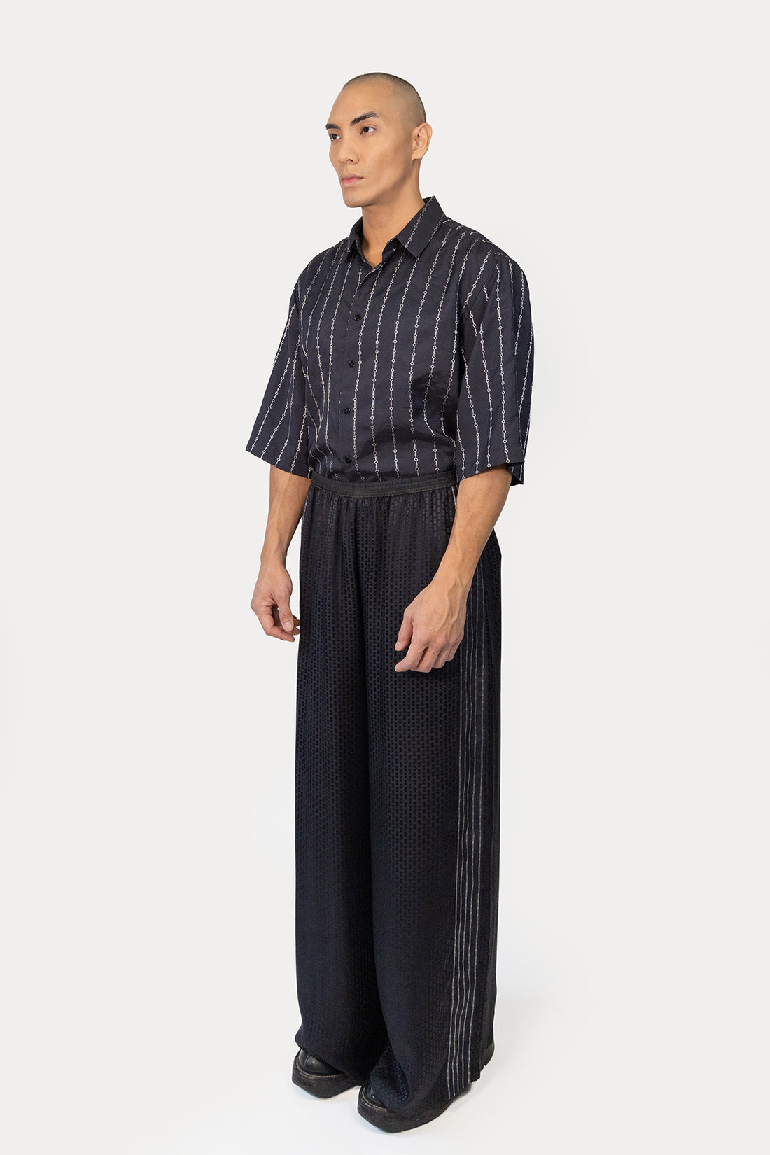 Short Sleeve Shirt in Metallic Silk Stripe