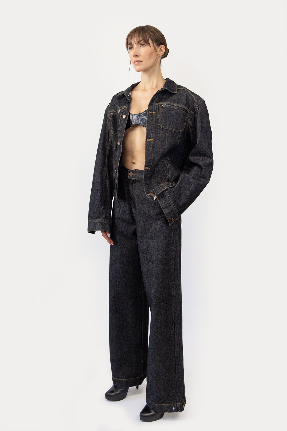 Jacket in Black Denim