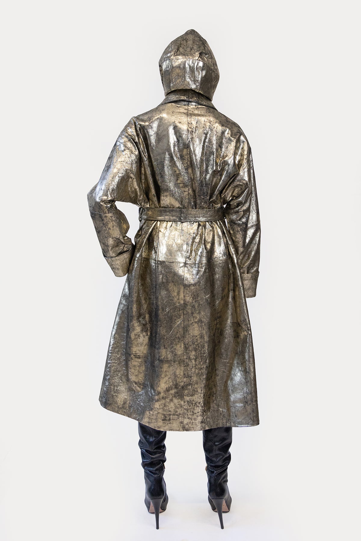 Robe Coat in Metallic Goat