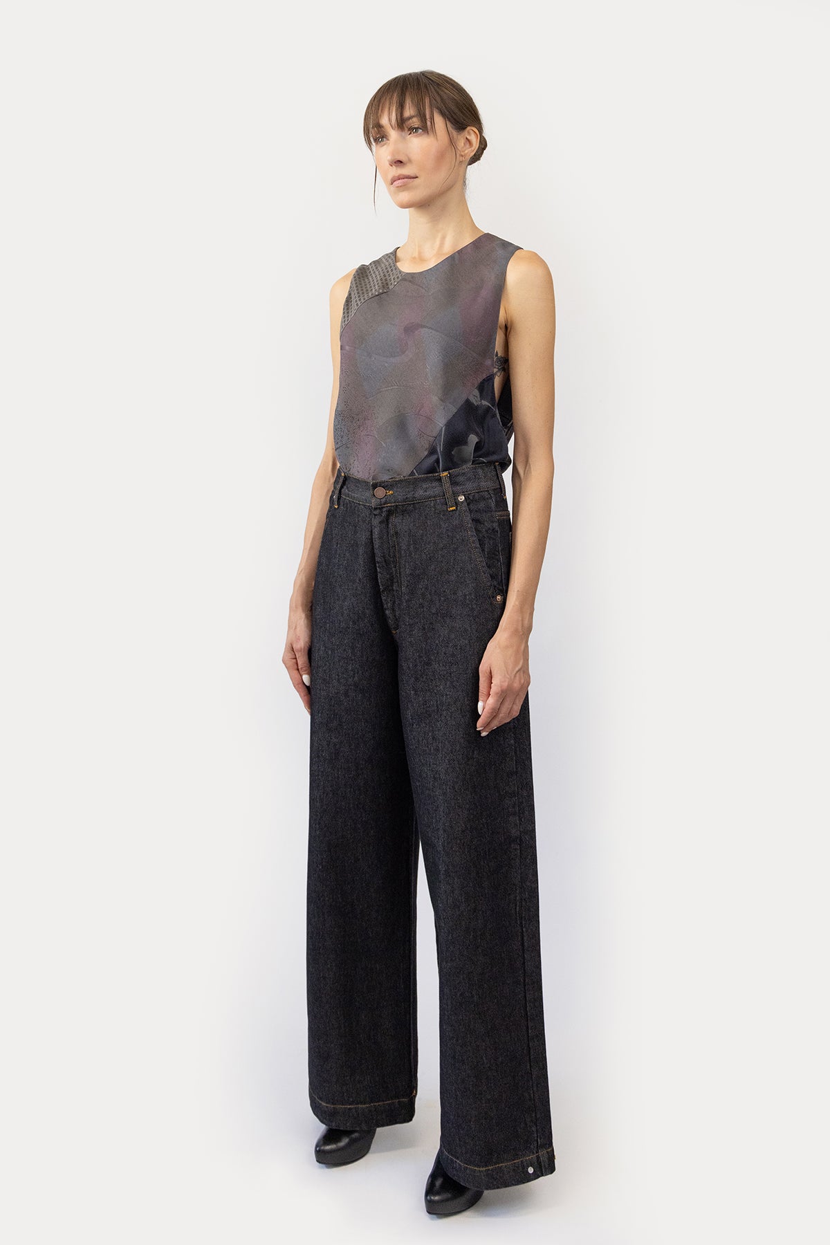 Wide Leg Jean in Black Denim