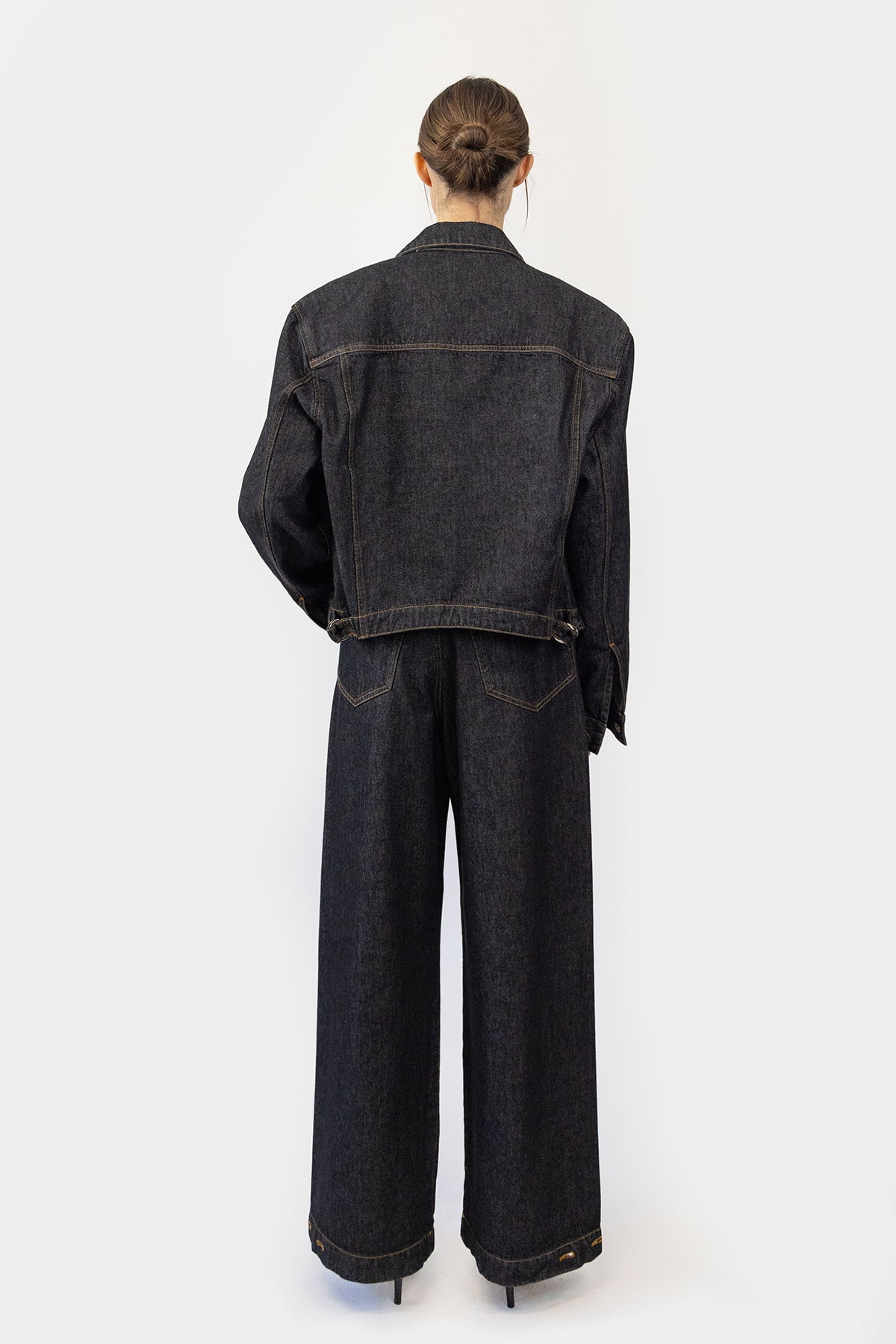 Jacket in Black Denim