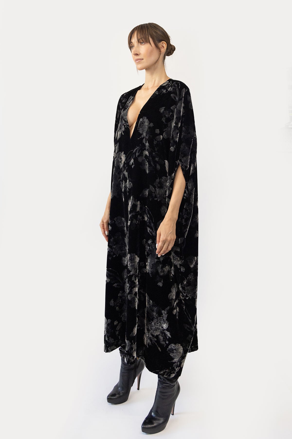 Caftan in Iridescent Velvet