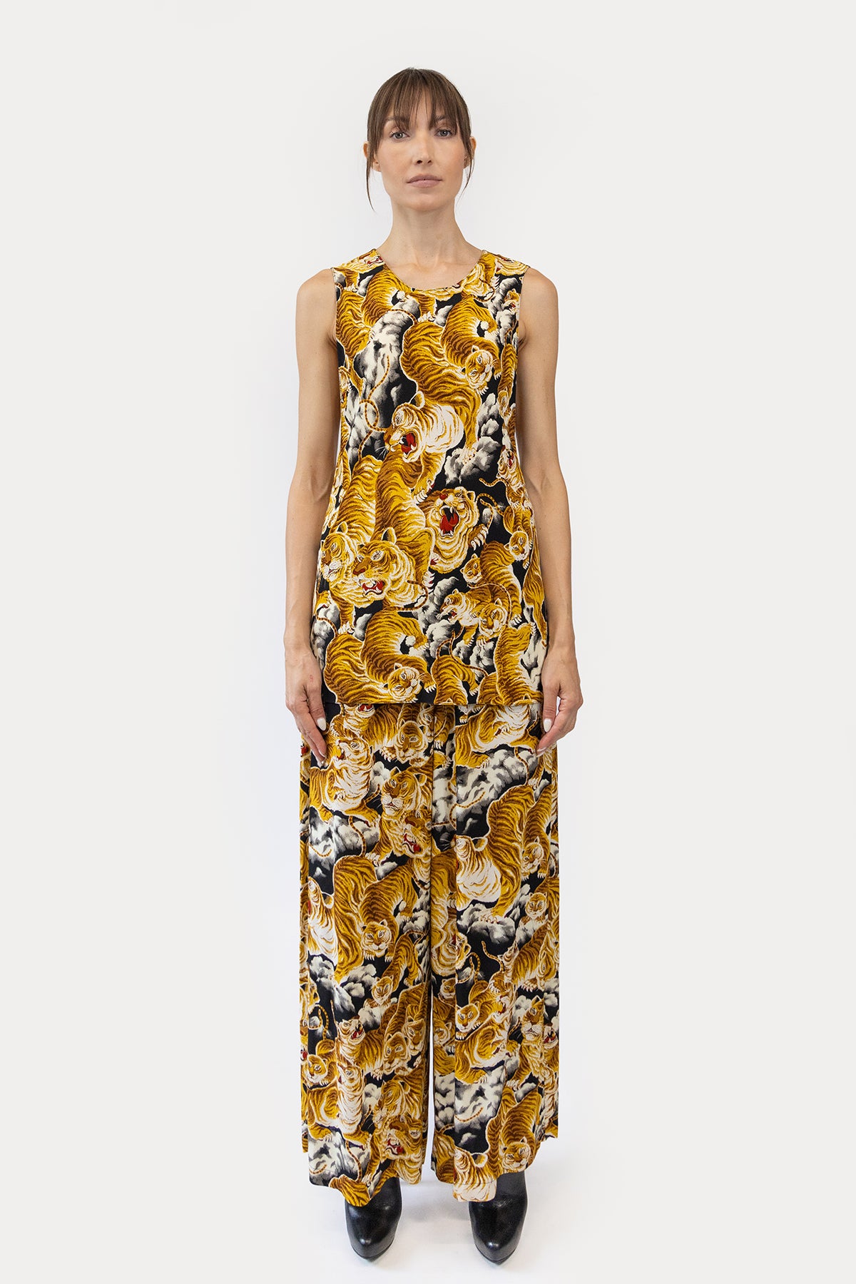 Tank in 100 Tigers Print Crepe