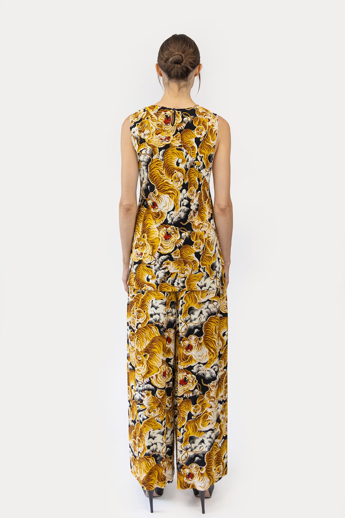 Tank in 100 Tigers Print Crepe