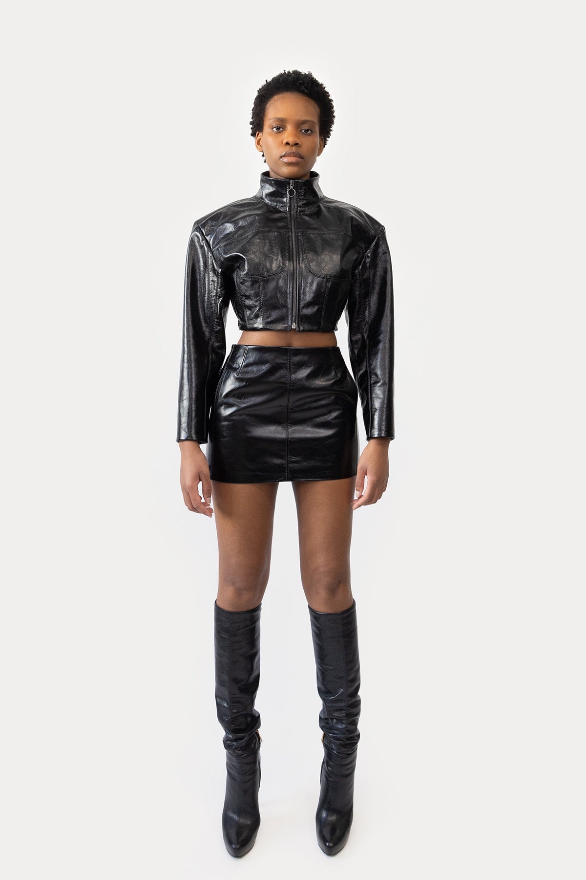 極美品 25AW✨CCU×WISM 別注 SWINGTOP JACKET COW Cropped Jacket in Glazed Cow – Occhii
